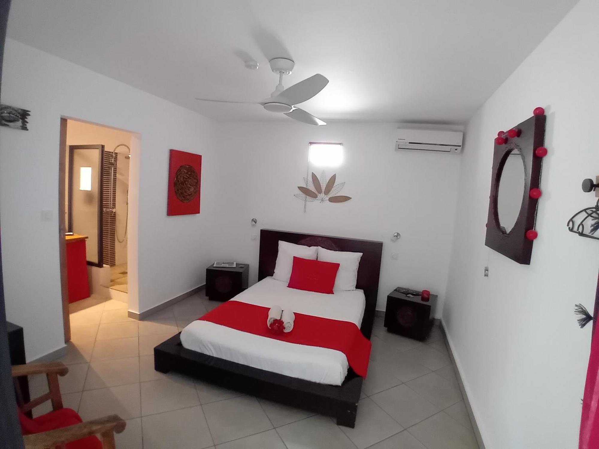 Villa Belza Et Spa (Adults Only) แซ็ง-ปีแยร์ ภายนอก รูปภาพ